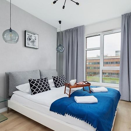Lotniczowka Apartments By Renters Prestige Краков Экстерьер фото