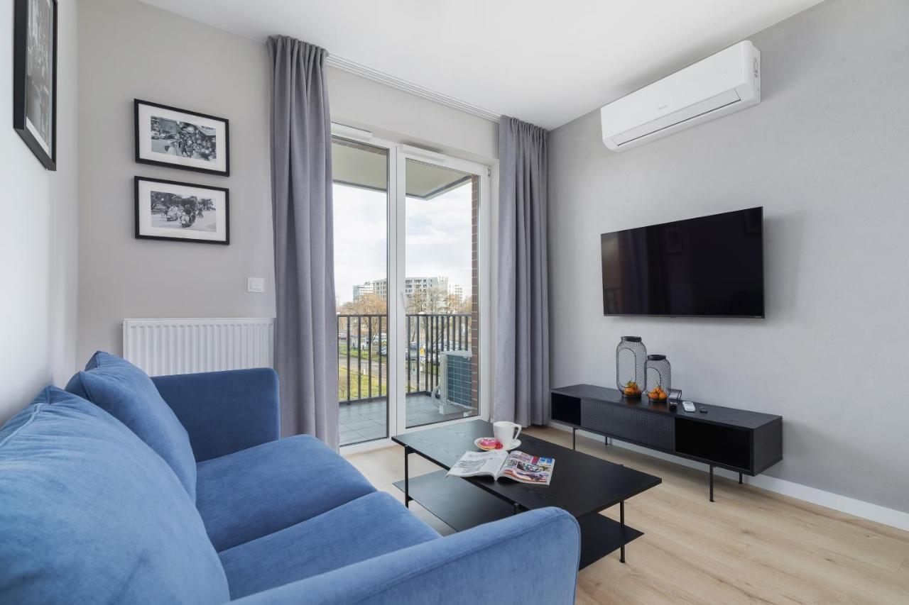 Lotniczowka Apartments By Renters Prestige Краков Экстерьер фото