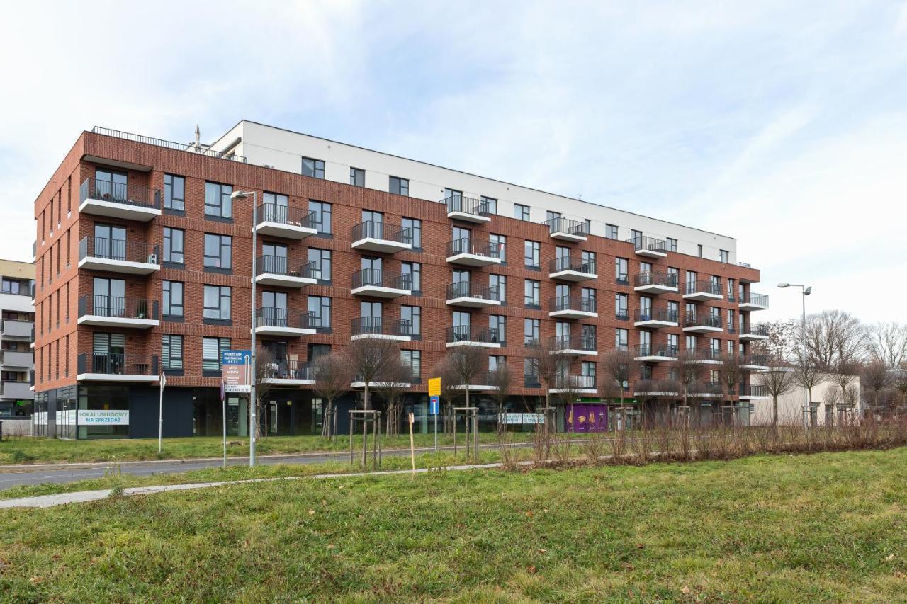 Lotniczowka Apartments By Renters Prestige Краков Экстерьер фото