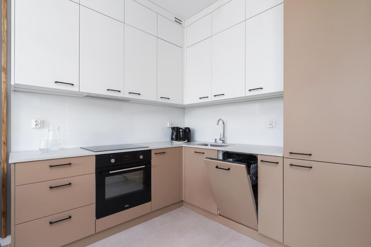 Lotniczowka Apartments By Renters Prestige Краков Экстерьер фото